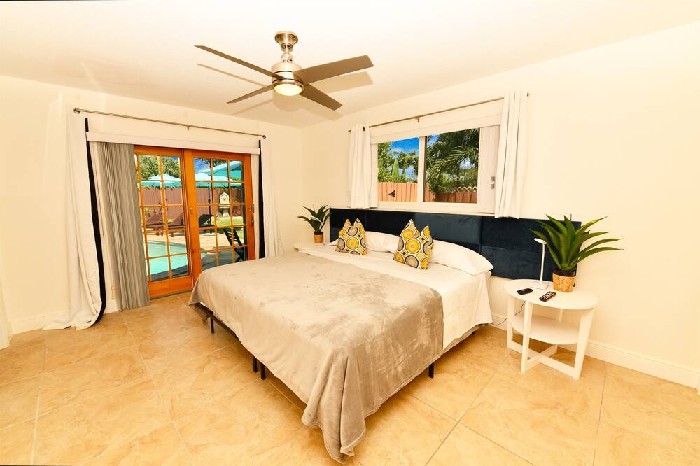 Photo of Bedroom in Imperial Point