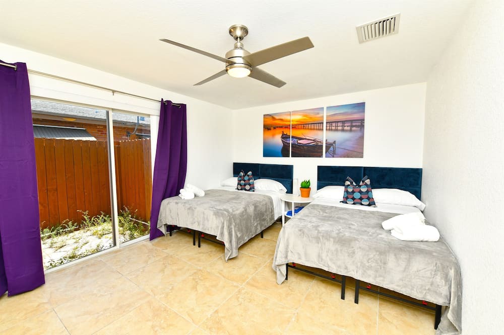 Photo of Bedroom in Imperial Point