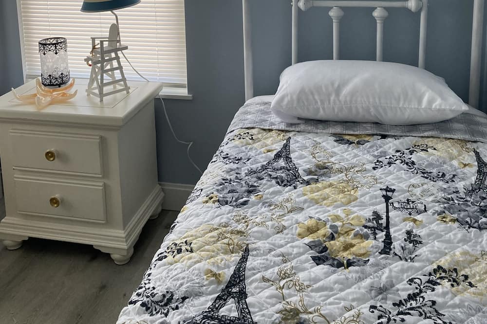 Photo of Bedroom in Shoreline Park