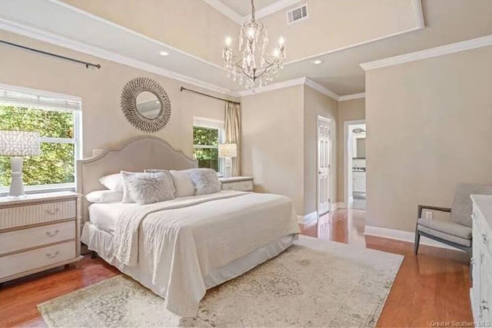 Photo of Bedroom in Madisonville