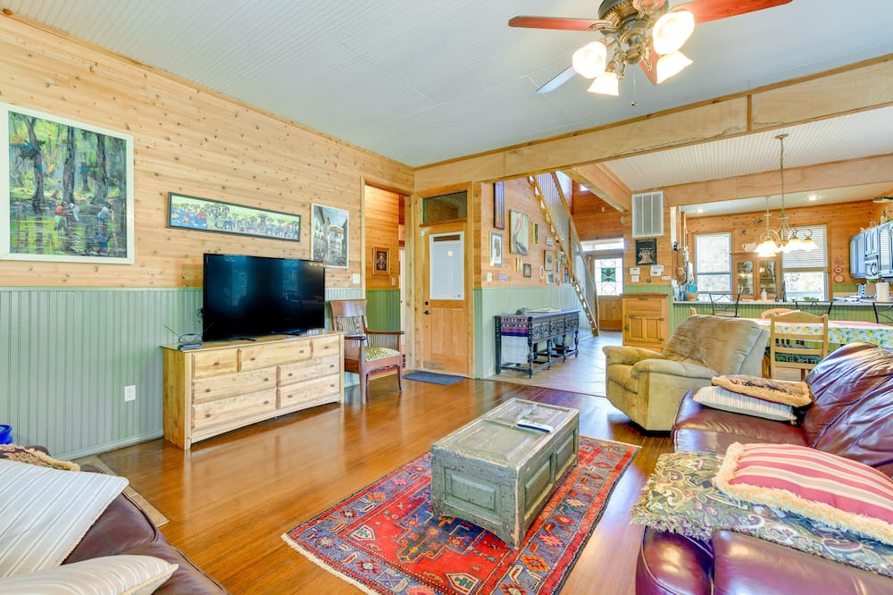 Photo of Livingroom in Slidell