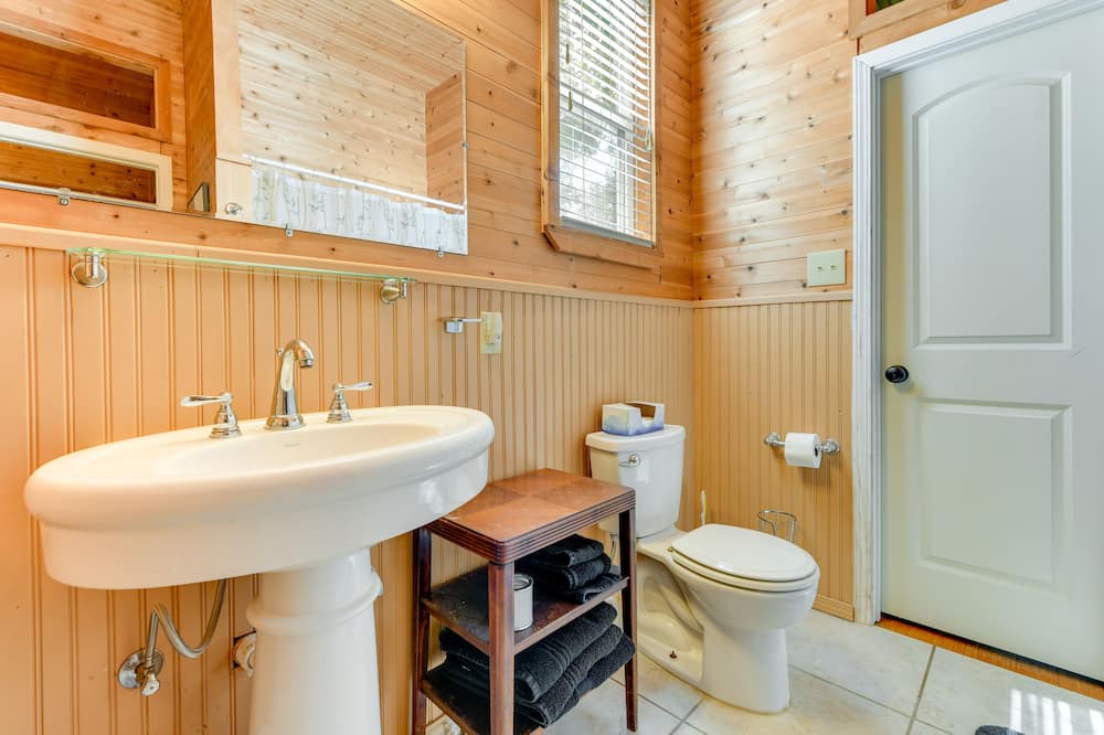 Photo of Bathroom in Slidell