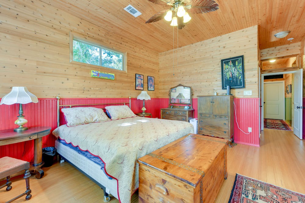 Photo of Bedroom in Slidell