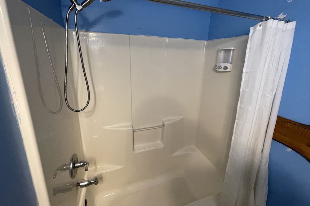 Photo of Bathroom in Buras-Triumph