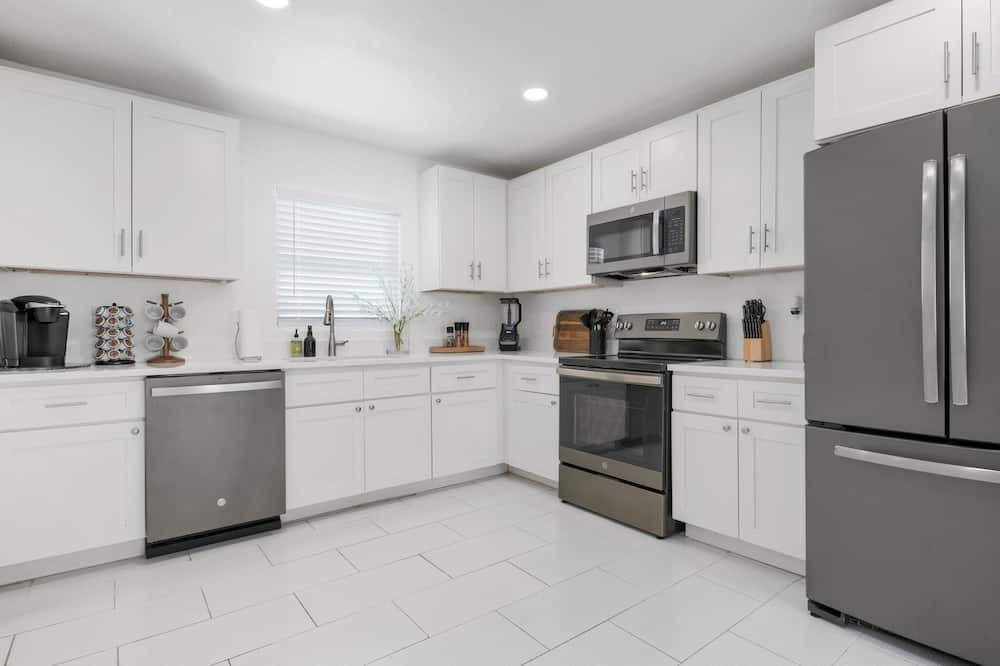 Photo of Kitchen in Riverview Estates