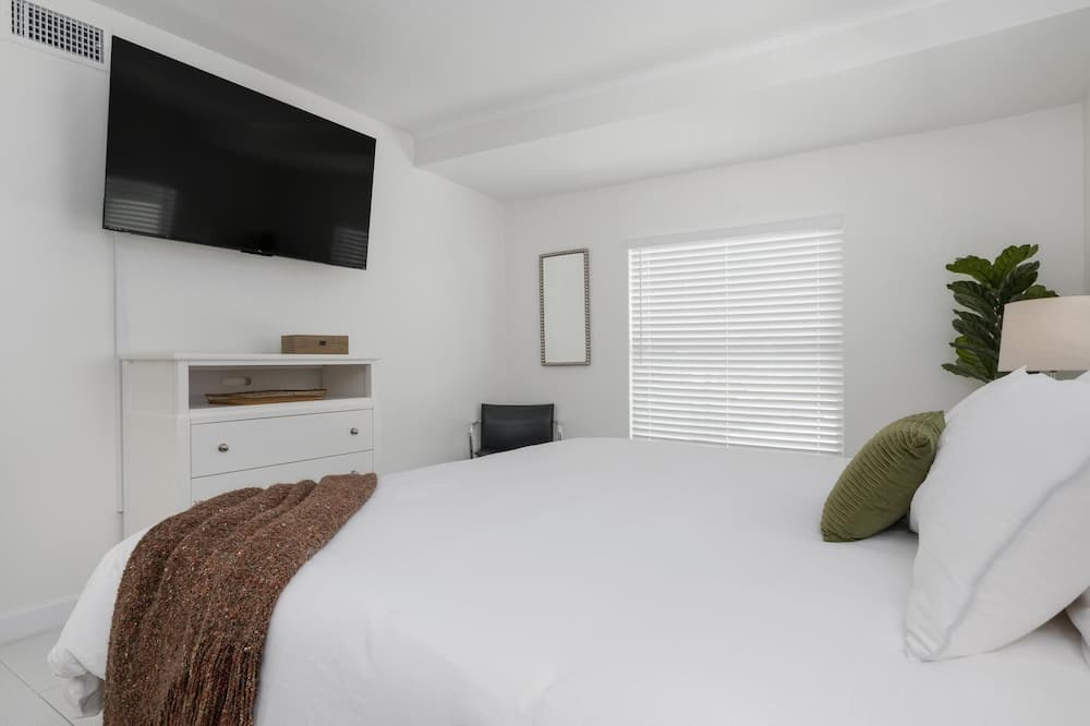 Photo of Bedroom in Riverview Estates