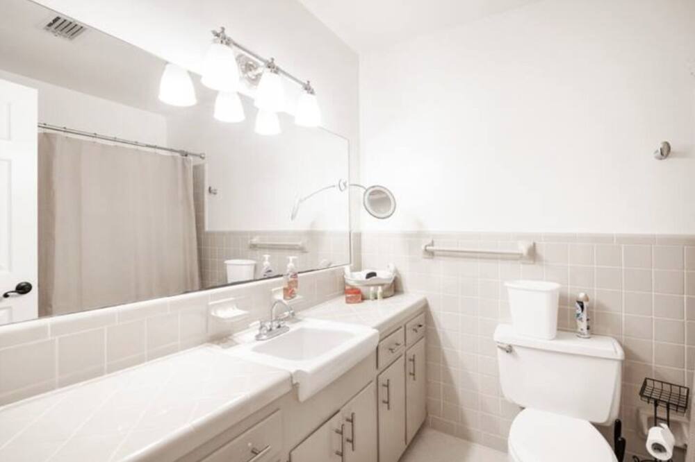 Photo of Bathroom in Ocean City