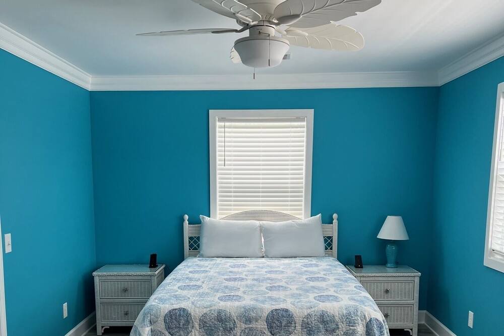 Photo of Bedroom in Lillian