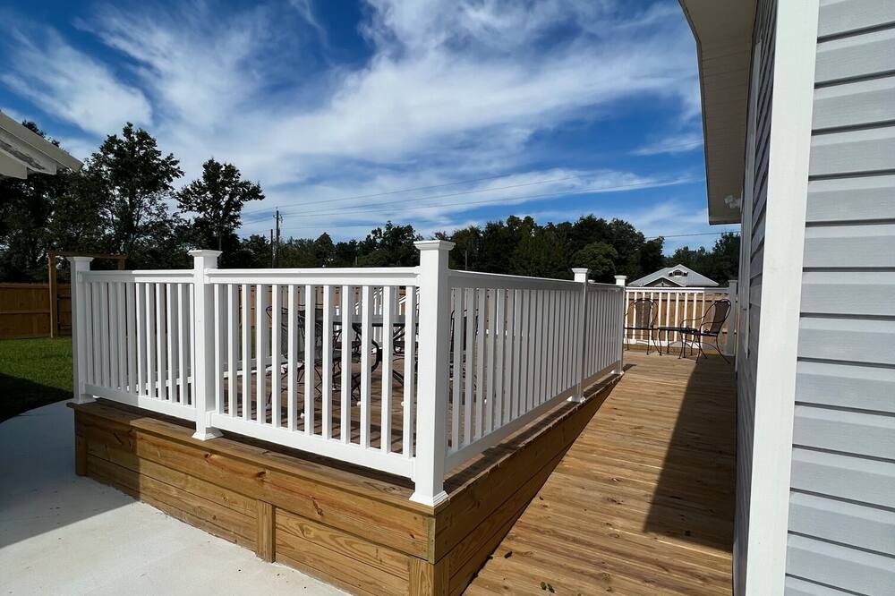 Photo of Outdoor in Lillian