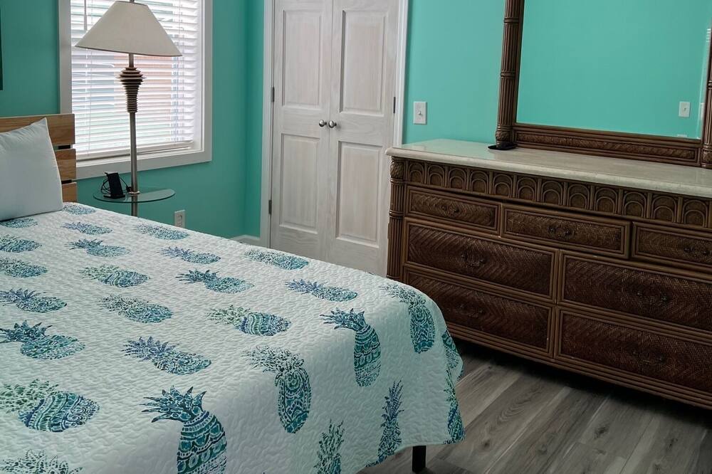 Photo of Bedroom in Lillian