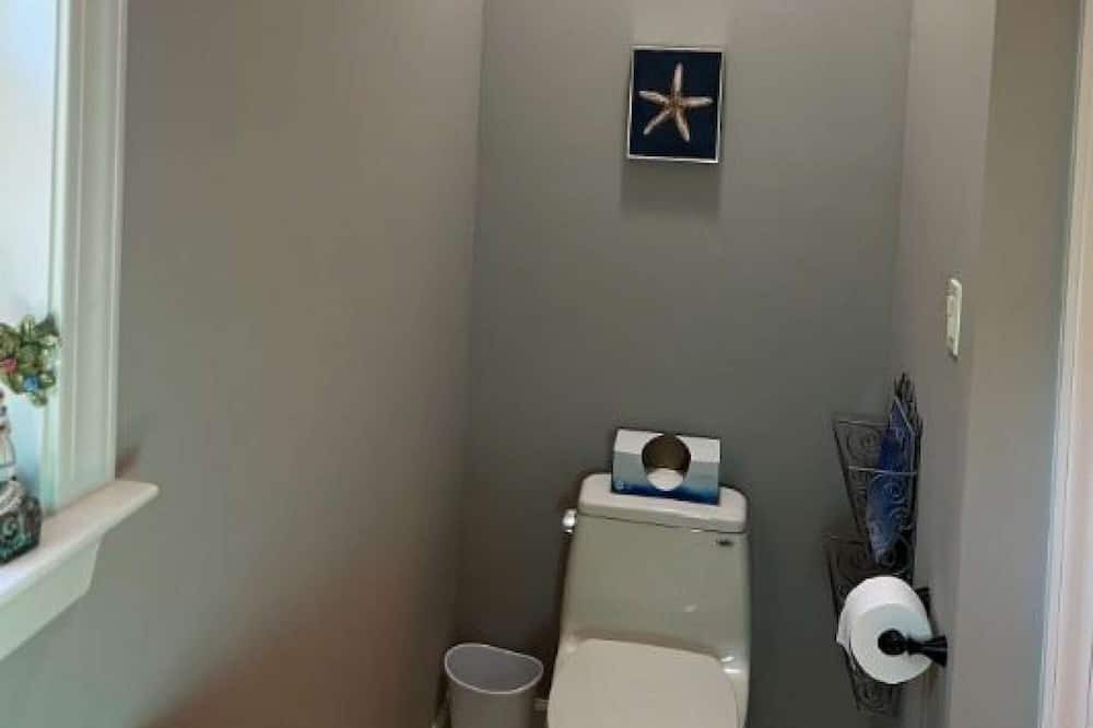 Photo of Bathroom in Harold