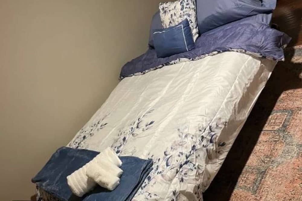 Photo of Bedroom in Harold