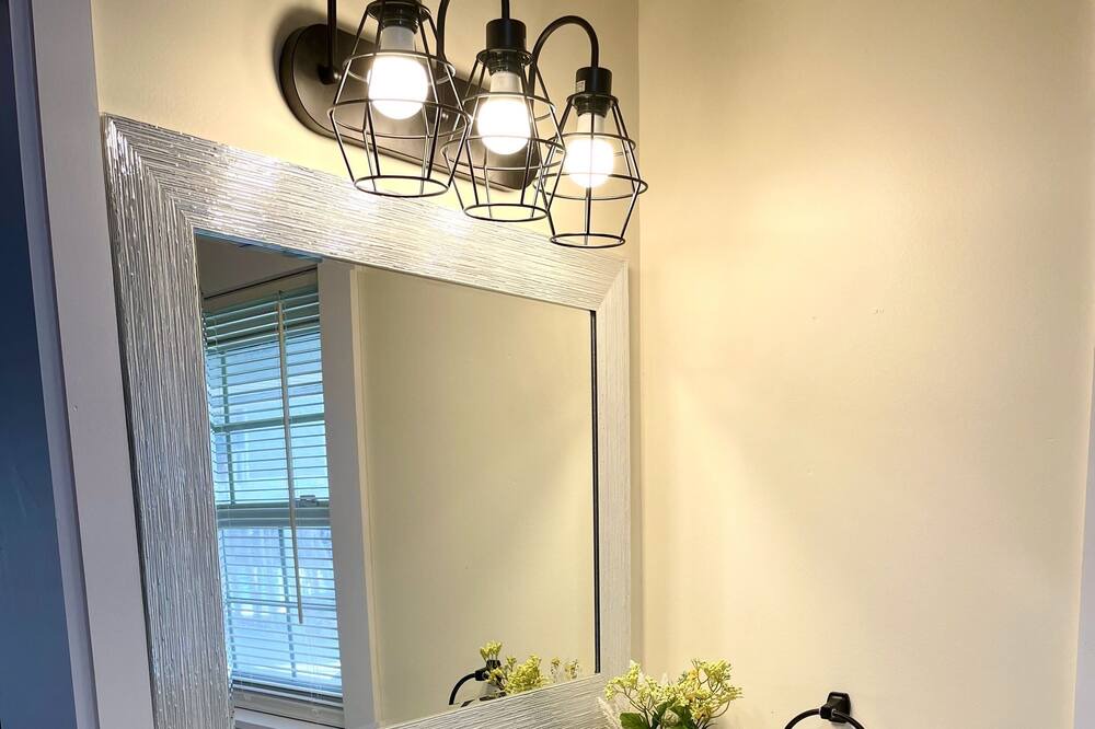 Photo of Bathroom in Crawfordville