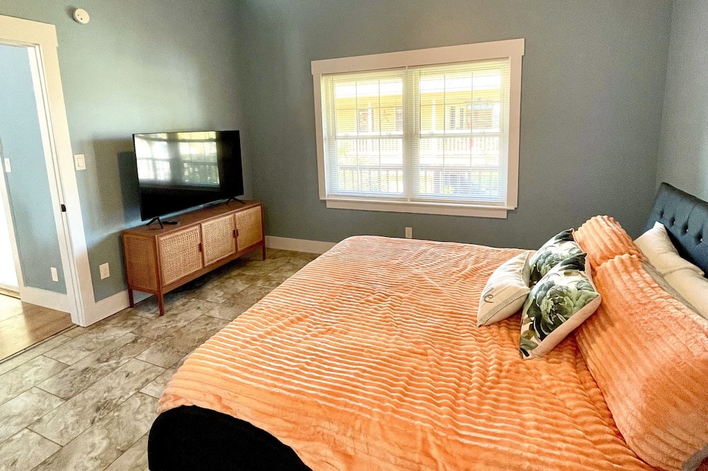 Photo of Bedroom in Crawfordville