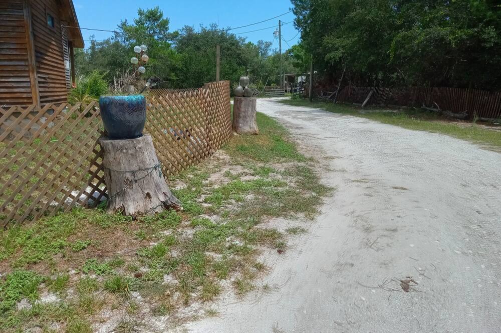 Photo of Outdoor in Eastpoint