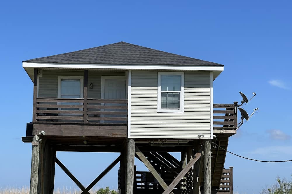 Photo of Outdoor in Delacroix