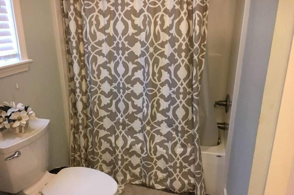 Photo of Bathroom in Delacroix
