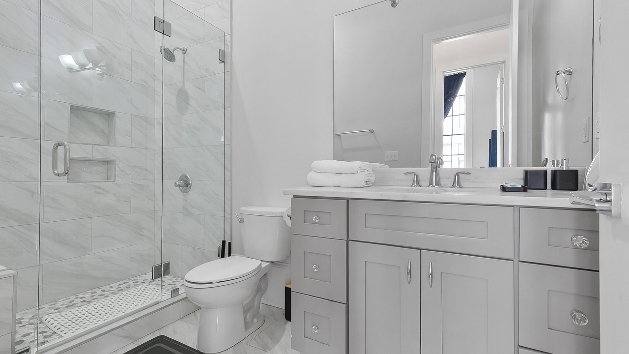 Photo of Bathroom in Central Business District