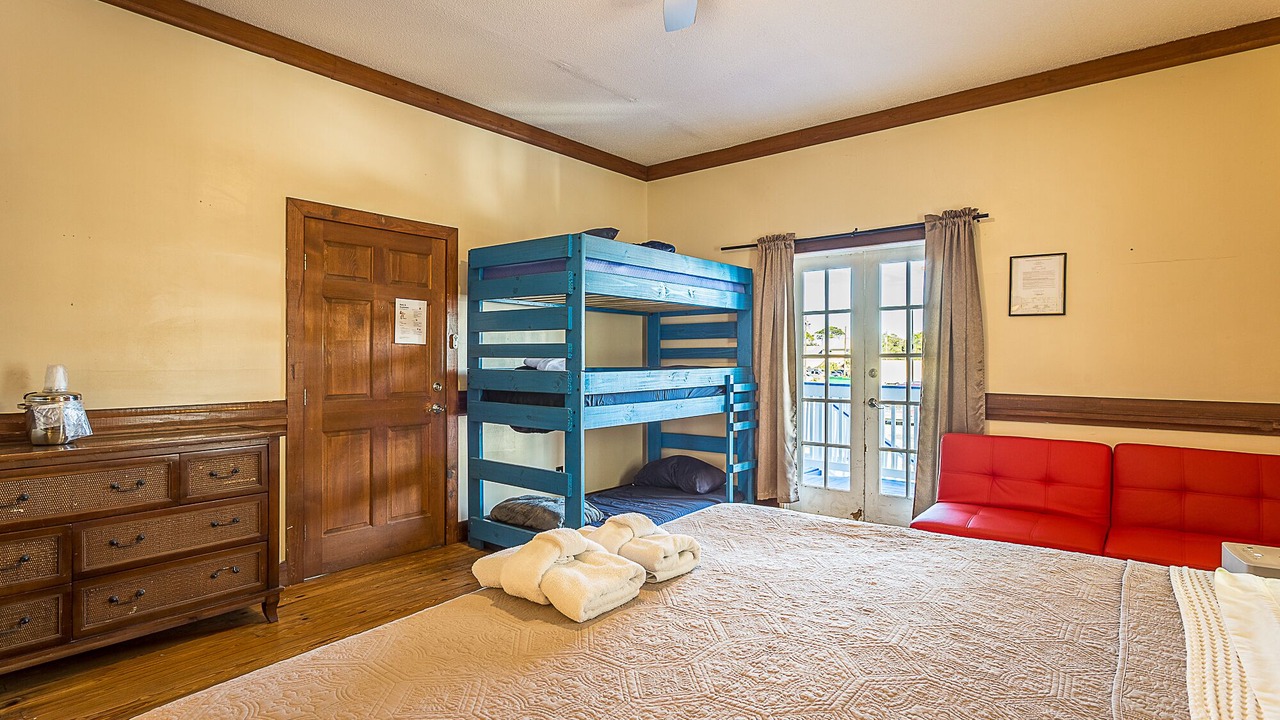 Photo of Bedroom in East End