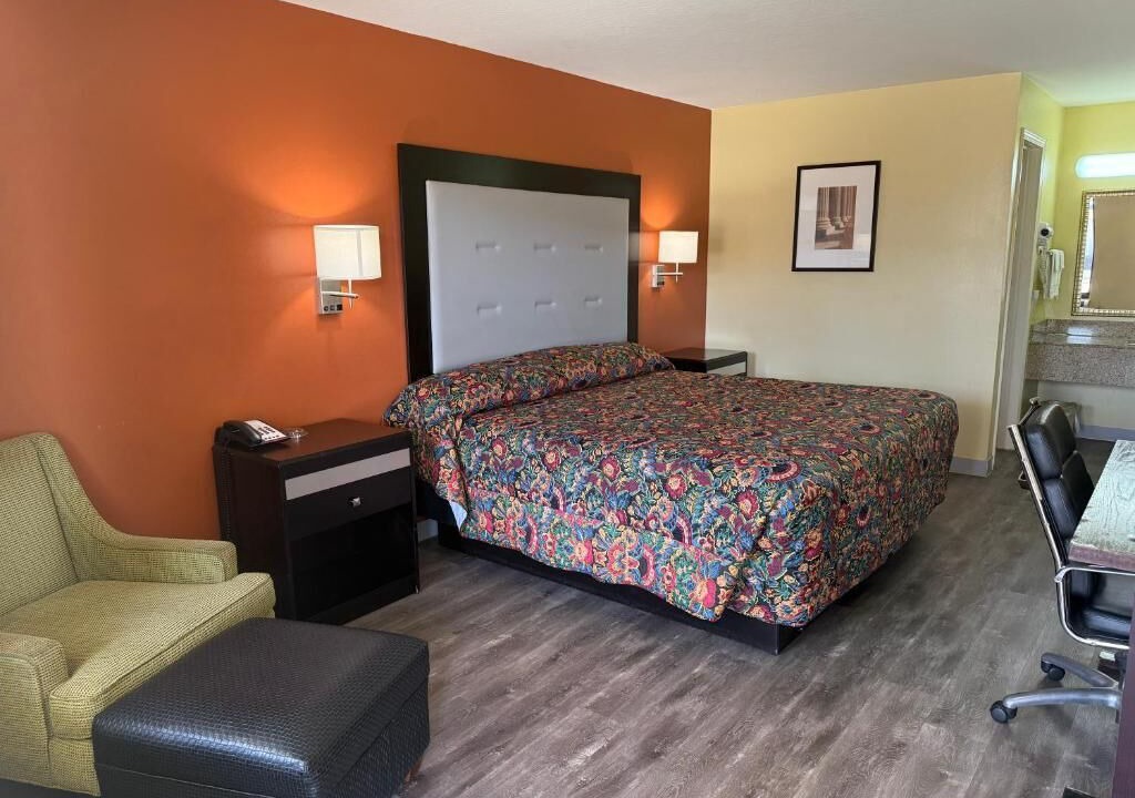 Photo of Bedroom in Collins