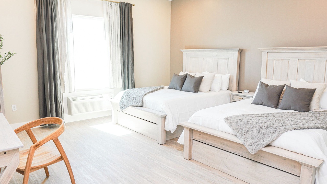Photo of Bedroom in Long Beach