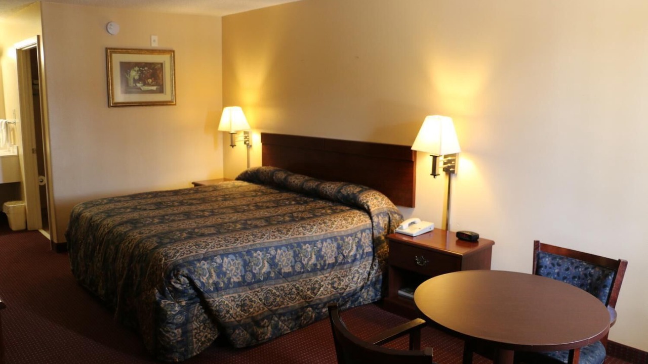 Photo of Bedroom in Gonzales