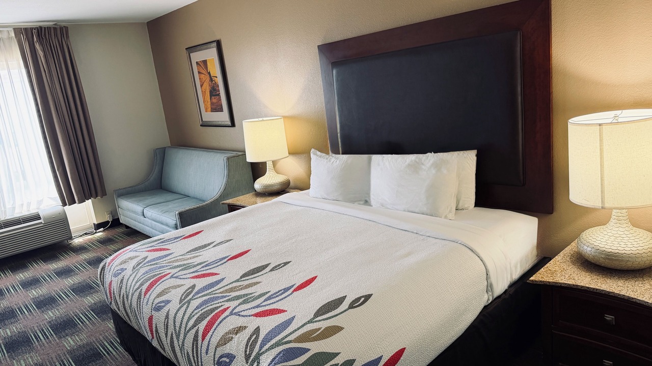 Photo of Bedroom in Read Boulevard East