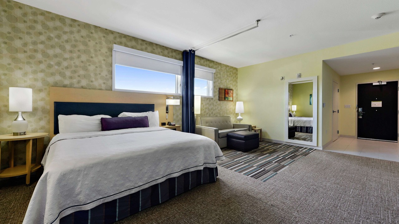 Photo of Bedroom in Gulfport
