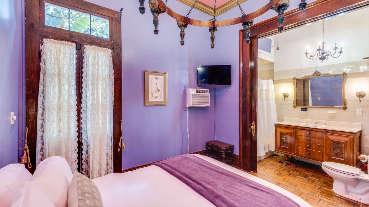 Photo of Bedroom in French Quarter