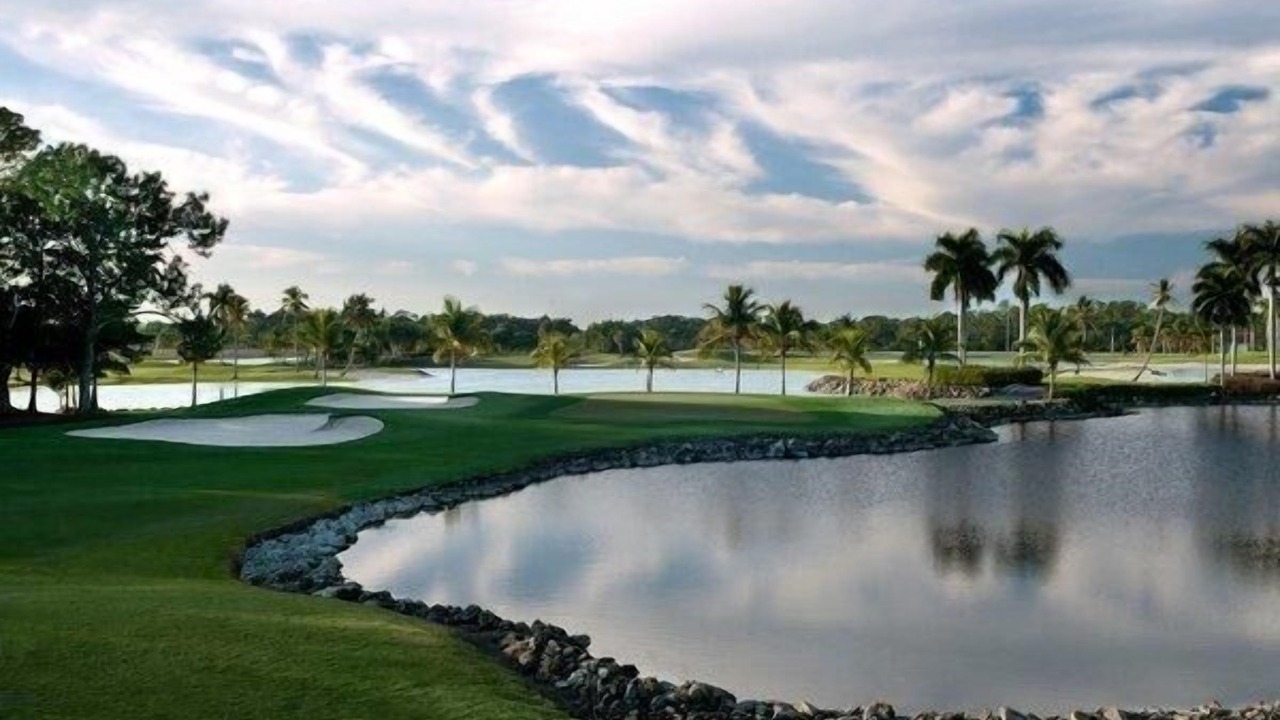 Photo of Outdoor in Naples