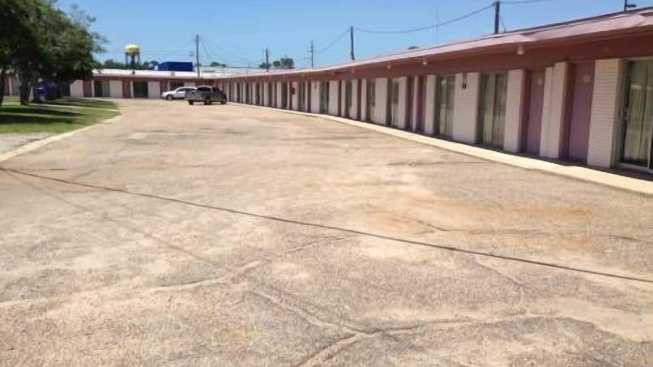 Photo of Buildings in Springhill