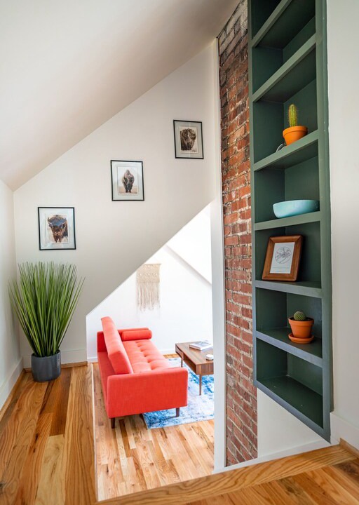Photo of Livingroom in Redmont Park