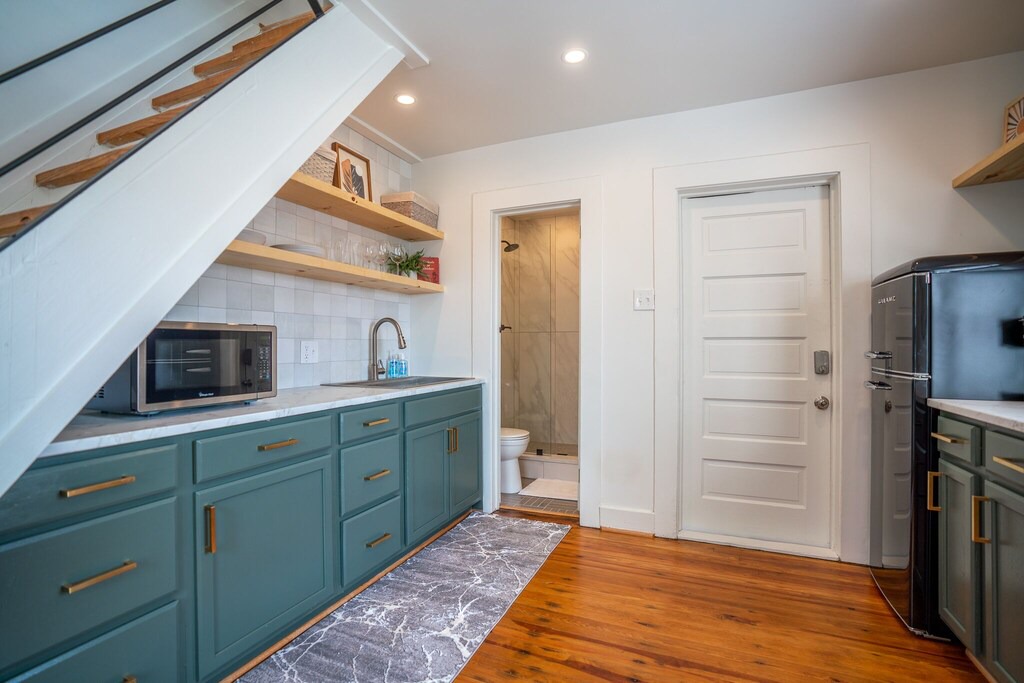 Photo of Kitchen in Redmont Park