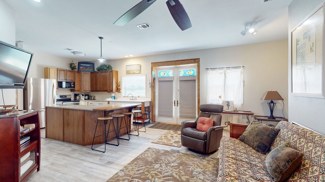 Photo of Livingroom in Mexico Beach