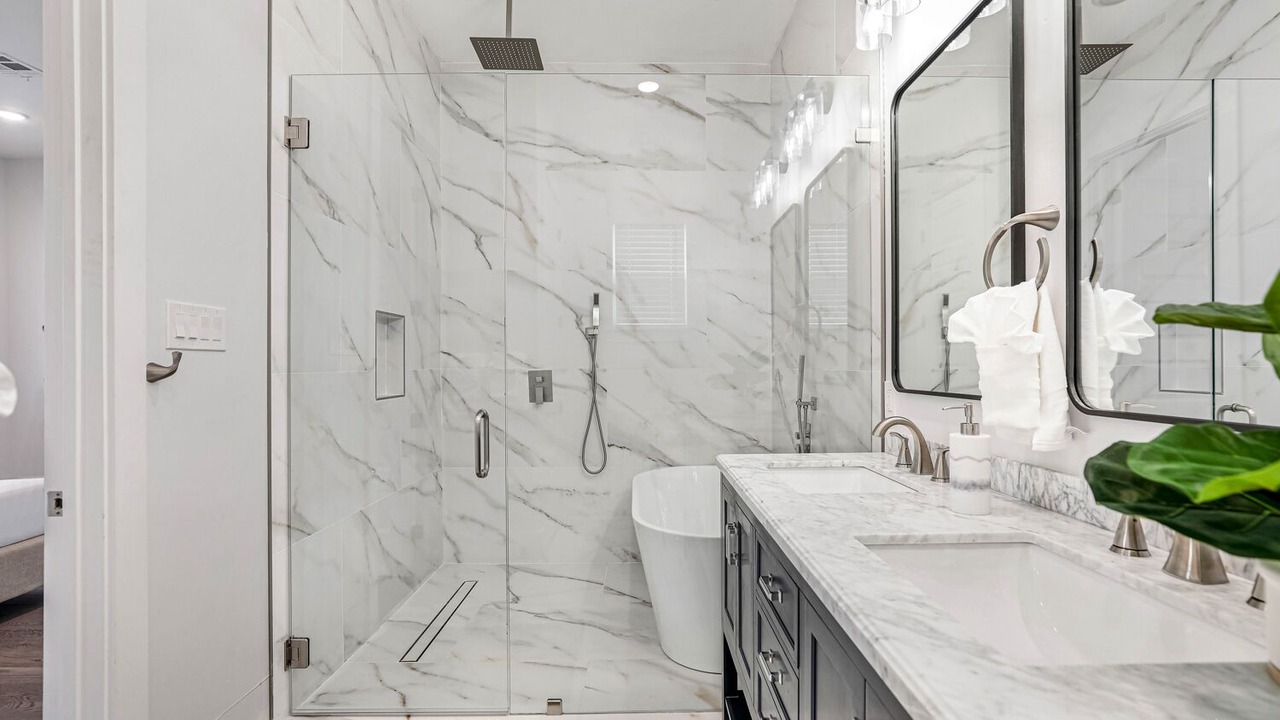 Photo of Bathroom in Mid-City