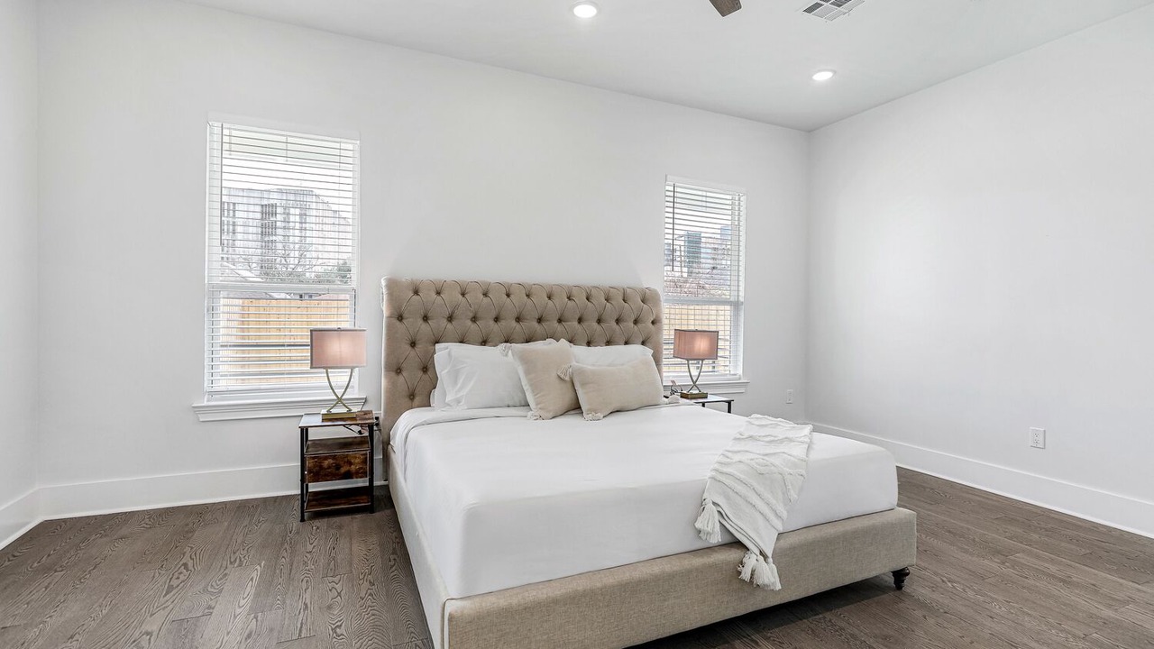 Photo of Bedroom in Mid-City