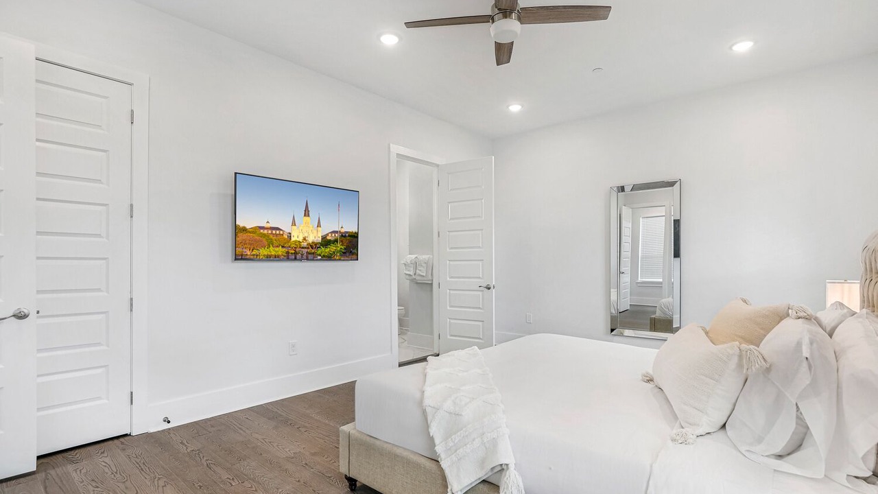Photo of Bedroom in Mid-City