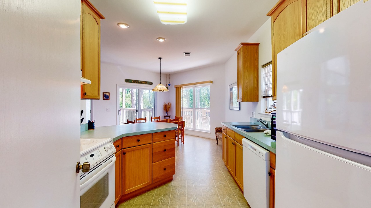 Photo of Kitchen in Sea Palm Village