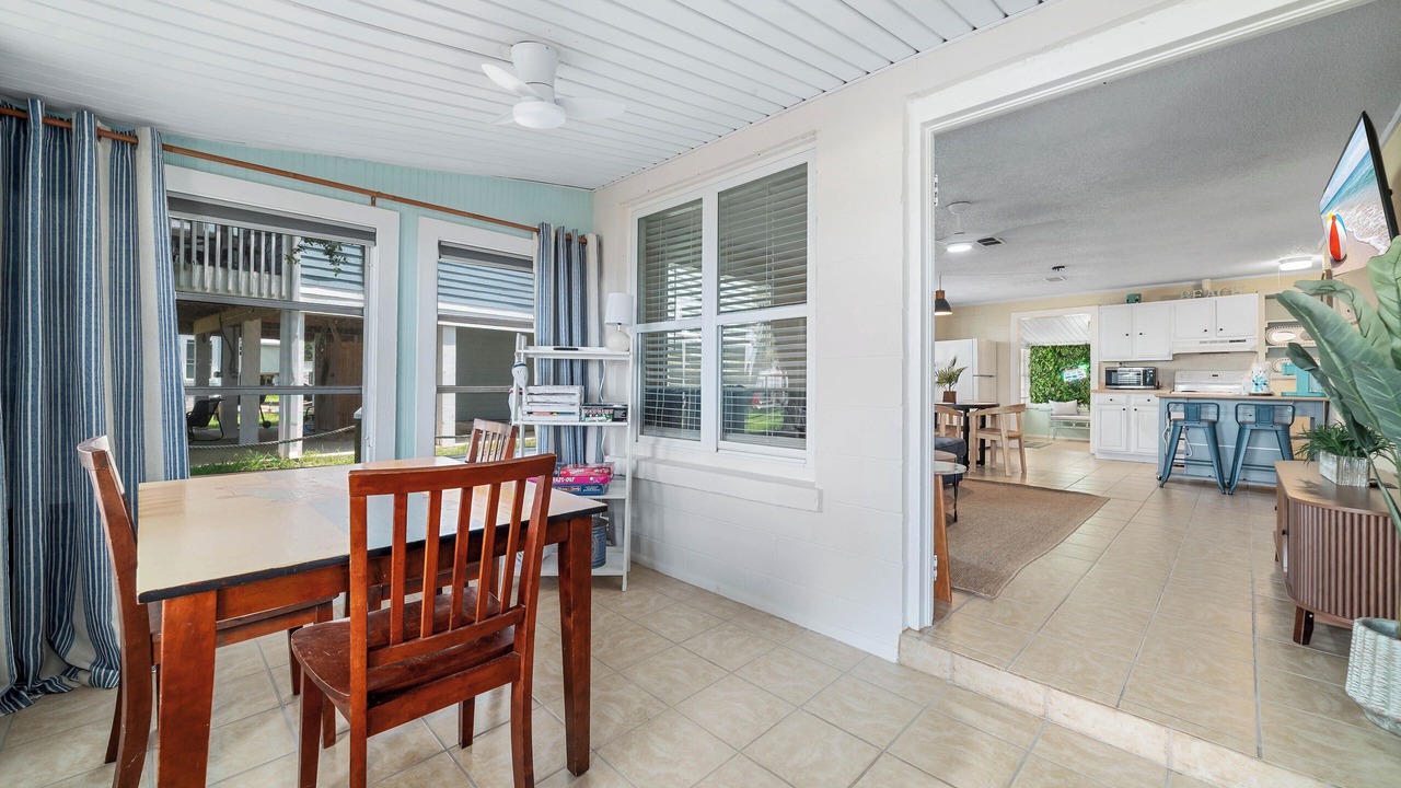 Photo of Bedroom in Gulf Shores