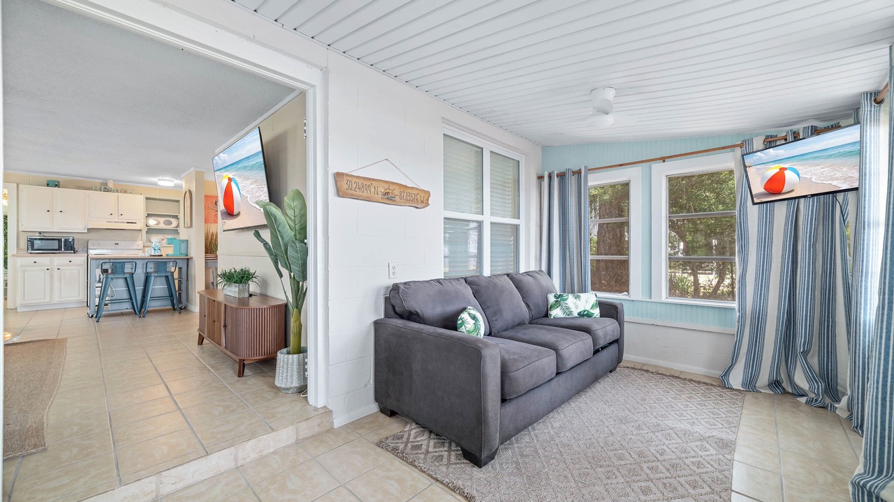 Photo of Bedroom in Gulf Shores