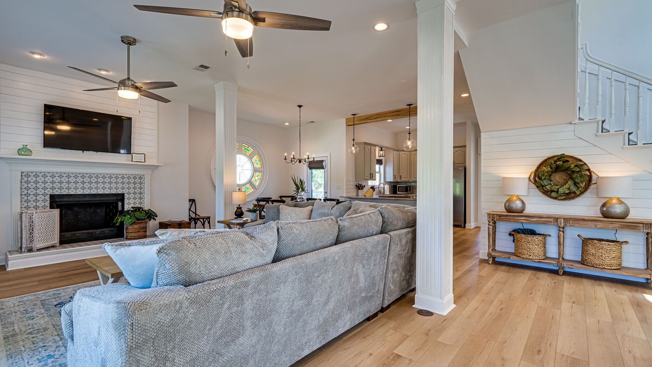 Photo of Livingroom in Crystal Beach