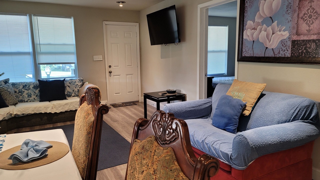Photo of Livingroom in Milton