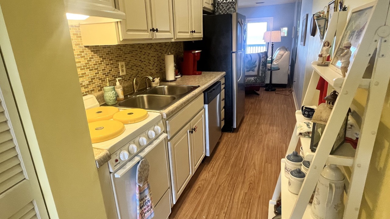 Photo of Kitchen in El Centro Beach