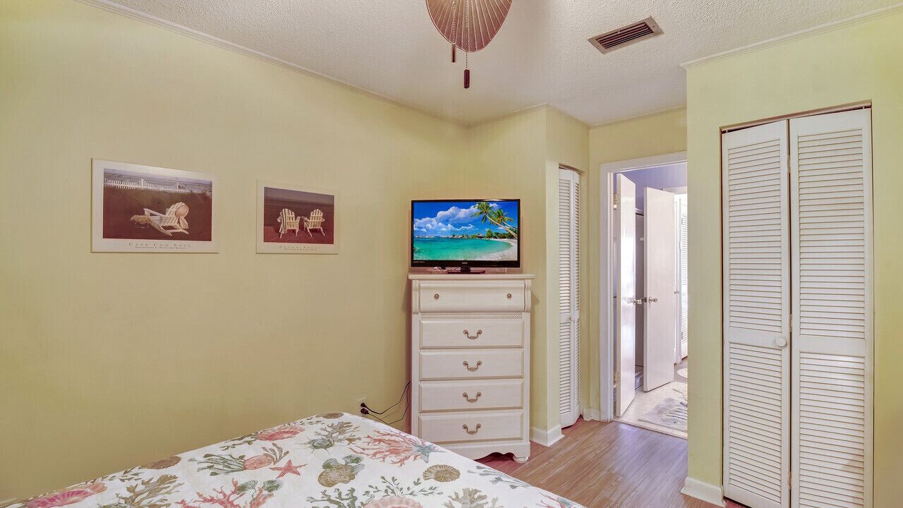 Photo of Bedroom in El Centro Beach