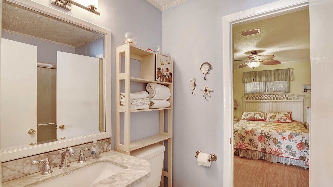 Photo of Bathroom in El Centro Beach