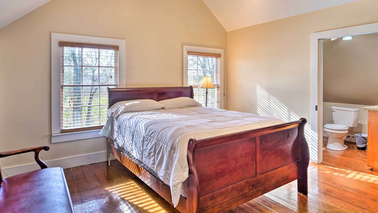 Photo of Bedroom in Houma