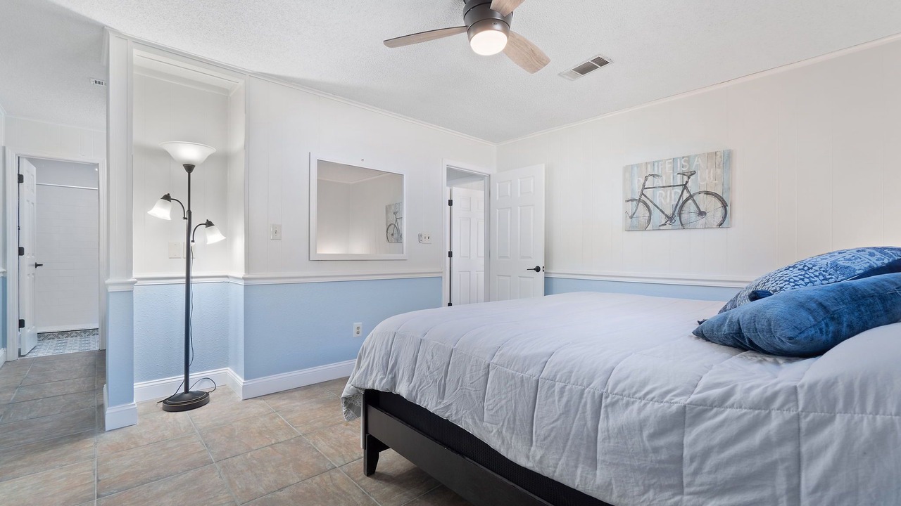 Photo of Bedroom in Ono Island