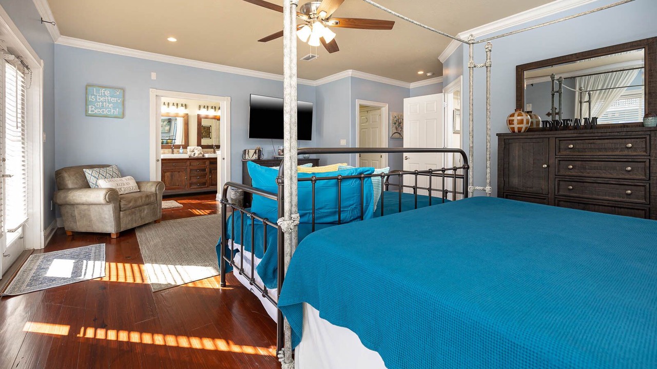 Photo of Bedroom in White Sands Cottages