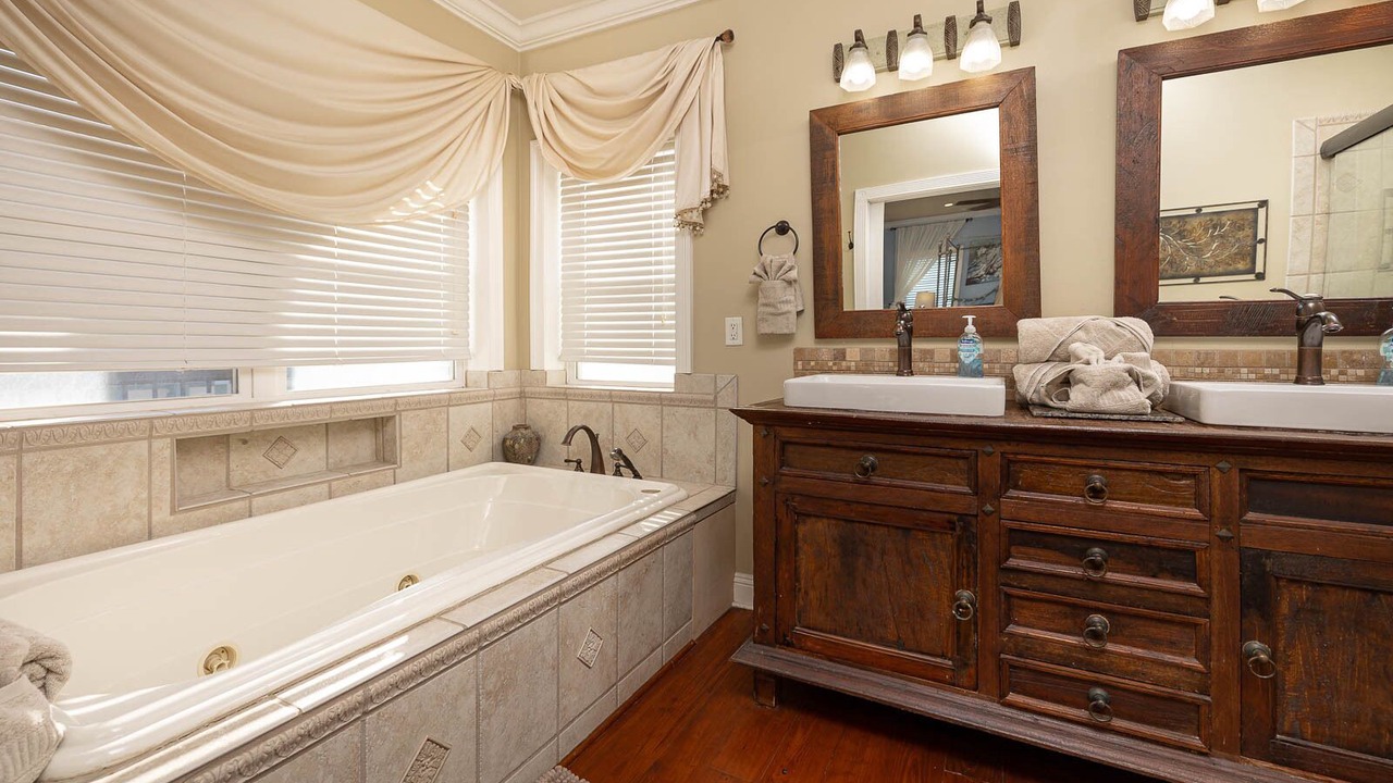 Photo of Bathroom in White Sands Cottages
