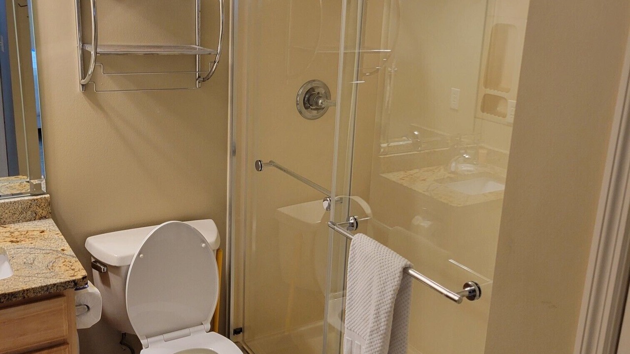 Photo of Bathroom in Ono Island